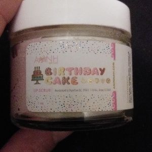Birthday cake lip scrub bybamnh new
